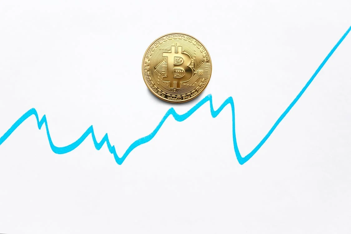 Bitcoin has fallen below the critical level again. What level should investors watch for Ethereum?