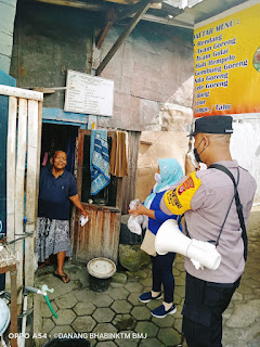 Monitoring Prokes ke Pemukiman, Bhabinkamtibmas Bumijo Berikan Edukasi 