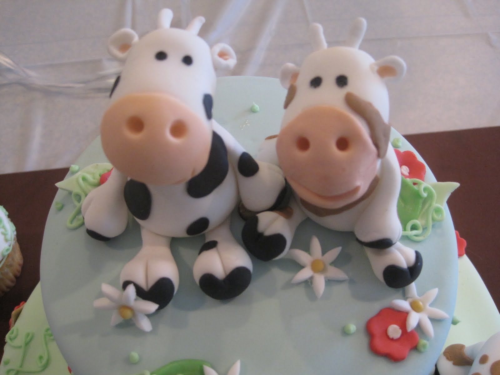 cow cake ideas