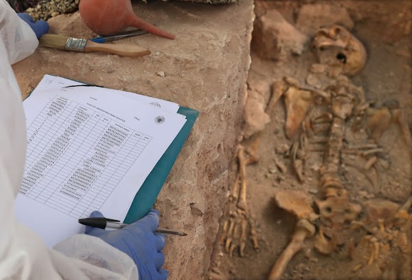 Las huellas del horror franquista: 10.000 esqueletos recuperados en 20 años