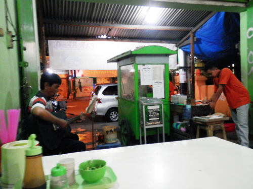 bakmi pak rebo jogja warung