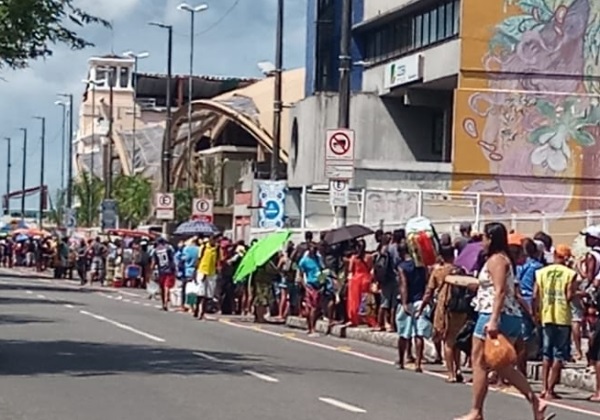 Travessia Salvador-Mar Grande tem movimento intenso nesta sexta (31)