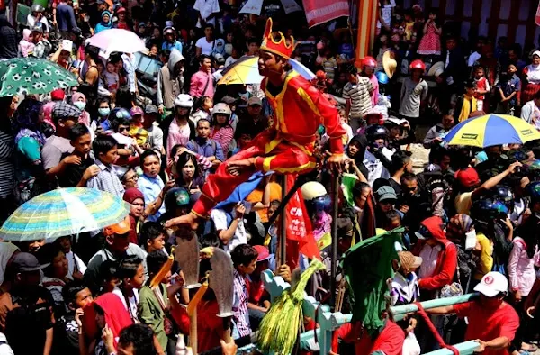Mengenang Kemeriahan Cap Go Meh Singkawang
