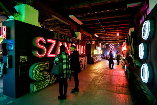 Neon Museum em Praga, Varsóvia