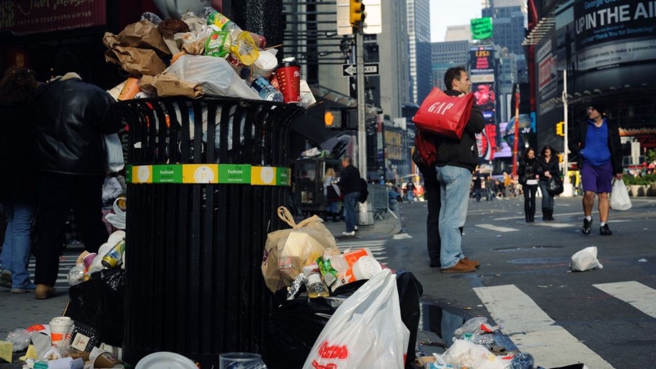 The United States is the world's largest plastic polluter