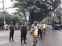 Disiplinkan Warga, Anggota Kodim Tegal Bersama Satgas Covid -19 Kabupaten Tegal Melaksanakan Patroli Gakplin Protkes. 