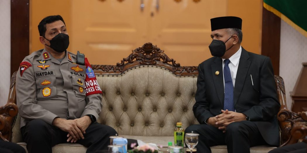 Bahas Pengendalian Covid-19, Gubernur Nova Terima Kunjungan Kapolda Aceh