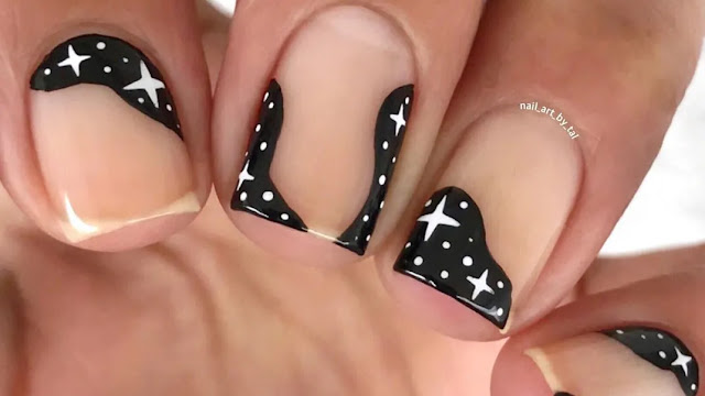 Negative Space Nail Style