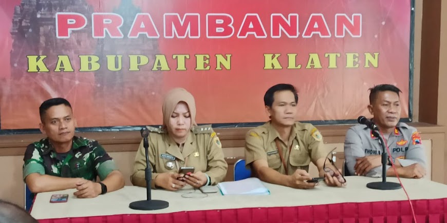 Bati Tuud Koramil Prambanan Hadiri Rapat Pilkades Serentak Kecamatan Prambanan