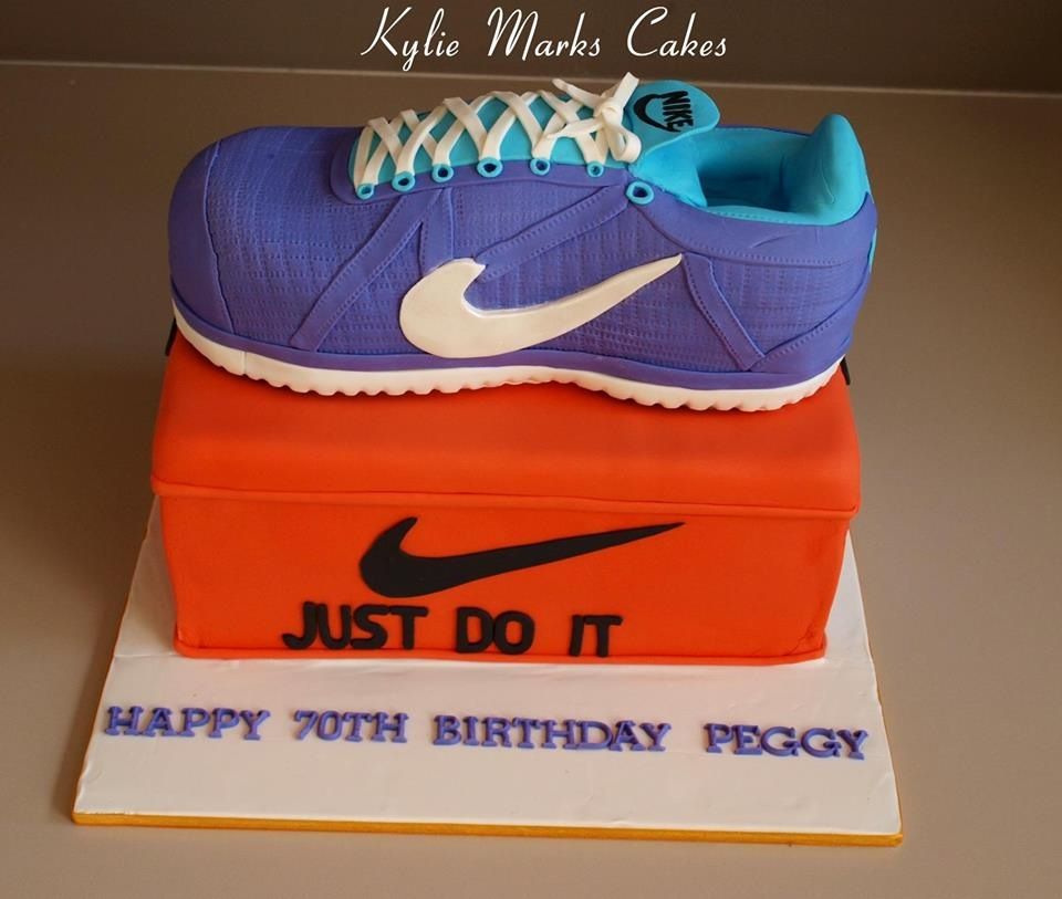 sneaker cakes