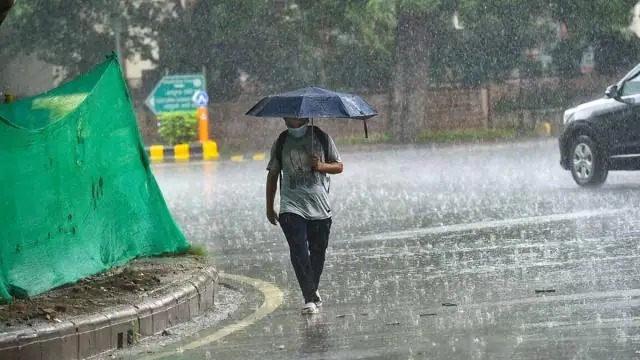 Weather of MP: मध्यप्रदेश मे छाए रहेंगे बादल, इन जिलों में गरज-चमक के साथ बारिश का अलर्ट