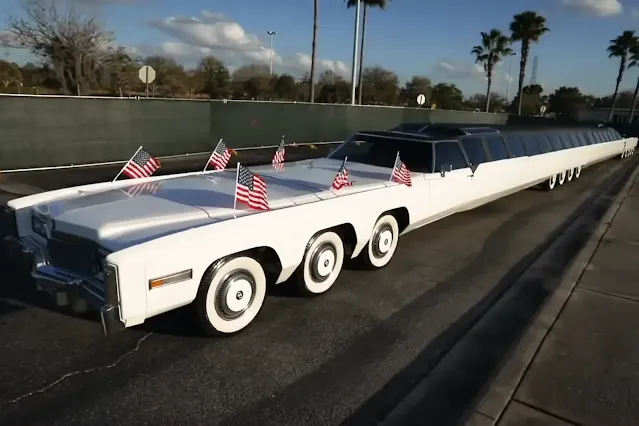 El coche más largo del mundo, "El sueño americano". Crédito de la imagen: Guinness World Records