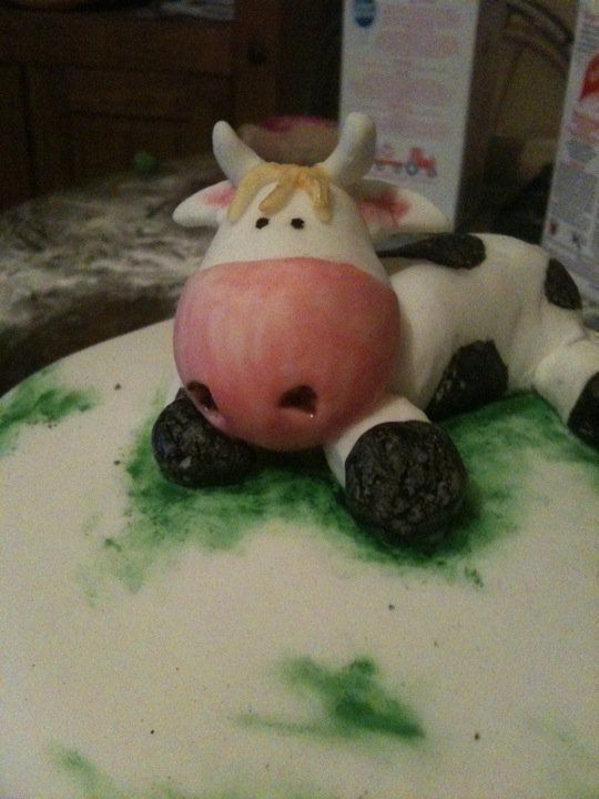 cow cake ideas