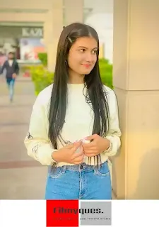 Samridhii 20 Age, Height, DOB, Hobbies, Boyfriend, Biography, and More