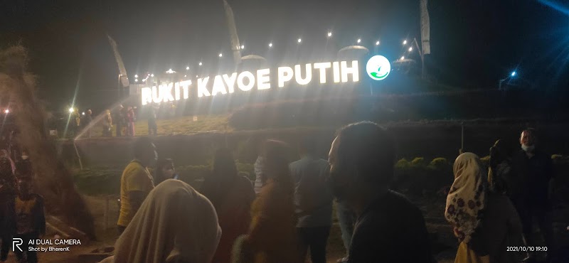 BUKIT KAYU PUTIH WATU BLOROK MOJOKERTO JAWA TIMUR