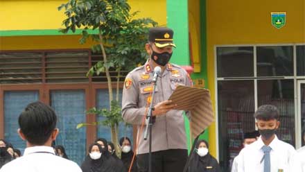 Kapolres Padang Panjang jadi inspektur upacara di Kauman