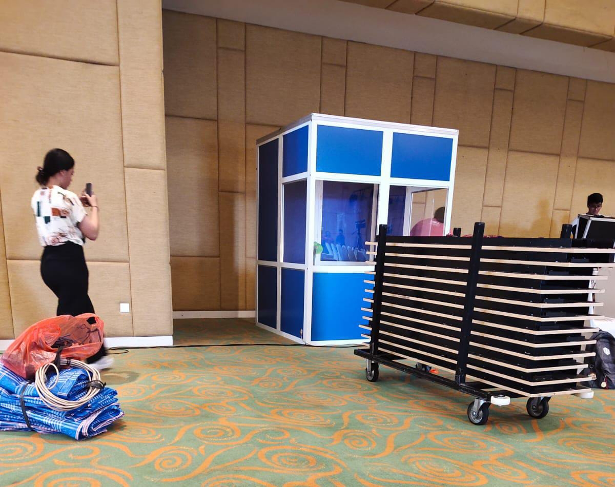 Sewa booth Interpreter, Kotak partisi box untuk penterjemah