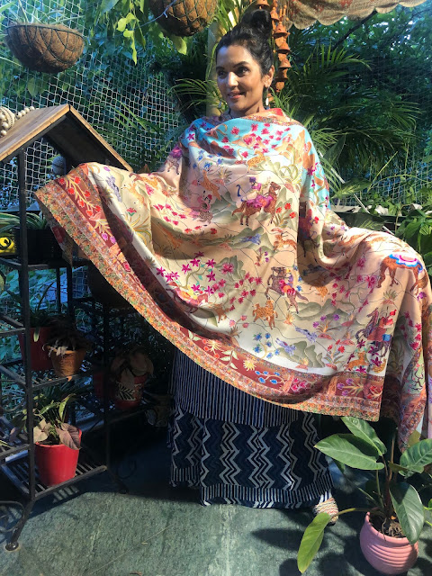 Shikargah hand-embroidered kani shawl in pure pashmina