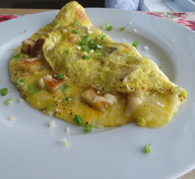 Bread & Cheese Omelet