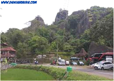 lokasi parkir gunung api purba