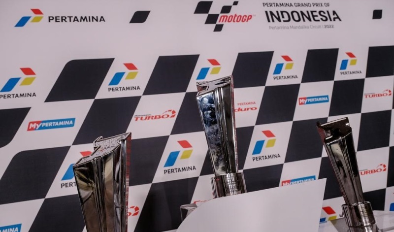 Makna Piala MotoGP Mandalika yang Dibuat Pelaku Ekonomi Kreatif Bali