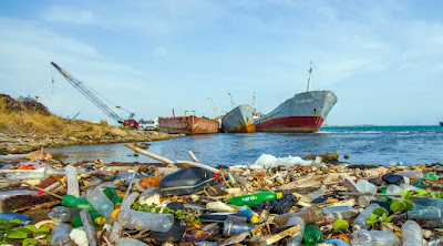 Robots quickly detect traces of microplastics in water and destroy them. @JobToRob: #news: Jobs for #Robots! #Work for Robots! Hire #Robot!