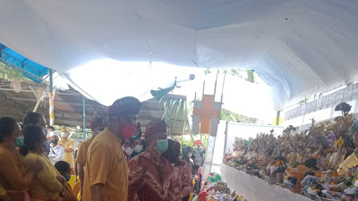 Sulwan Abunawas Hadiri Upacara Ngaben di Teposua