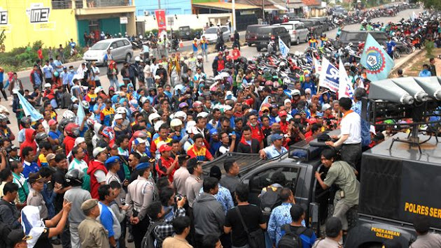  Gubernur Banten Minta Pengusaha Cari Pegawai Baru Jika Buruh Tolak UMP