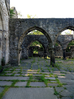 <img src="St Thomas a'Becket Heptonstall, Calderdale.jpeg" alt="derelict churches, ruins">