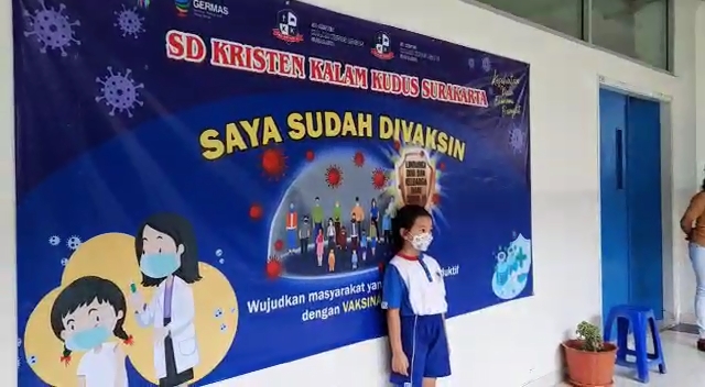 Siswa SD Kristen Kalam Kudus Surakarta Menerima Vaksin