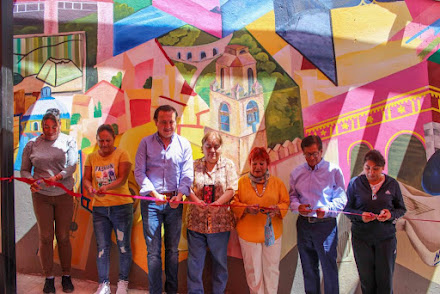 Mier Bañuelos inaugura primer mural del callejón de la 2 Norte en Tecamachalco