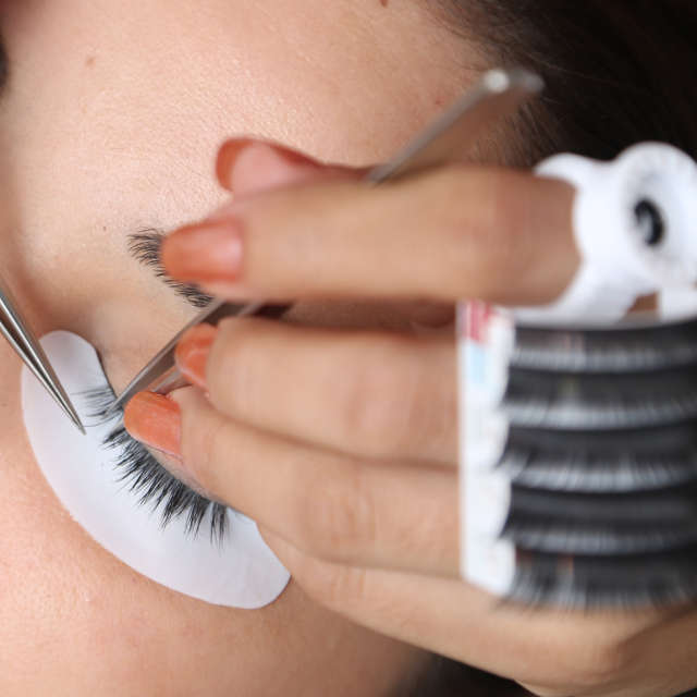 Eyelash Extensions in The Colony
