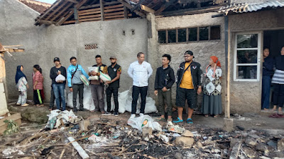 Bacaleg DPRD Cianjur "Soni Parhan" Bantu Korban Kebakaran Warga Bojongherang Cianjur, Ini yang Disumbangkan