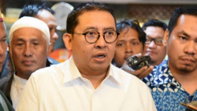 Label Halal MUI Lebih Terpercaya, Fadli Zon: Yang Desain Baru Tulisan Halalnya Aja Tak Jelas