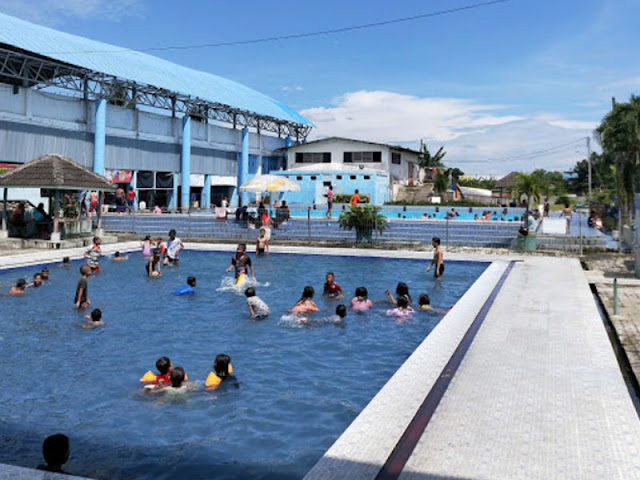 Kolam Renang Selayang Medan