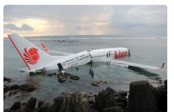  Plane Crashes Into The Sea