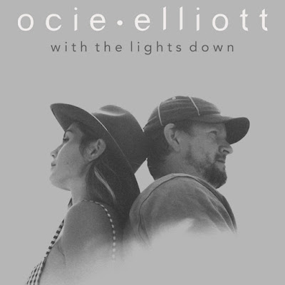 Ocie Elliott Share New Single ‘With the Lights Down’