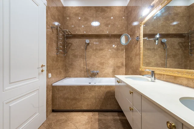 Crystal Clear: Things to Remember When Buying Shower Doors