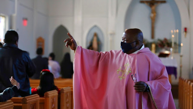 US Catholic Clergy Shortage Eased by Recruits From Africa.lelemuku.com.jpg