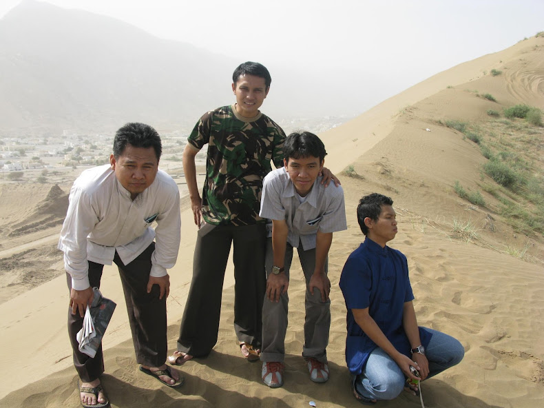 PAK PARMIN DI LUAR NEGERI DKK