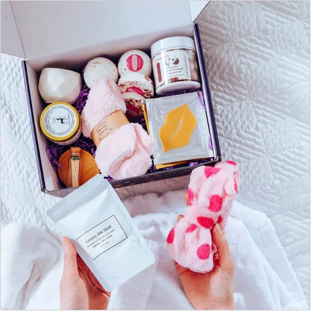 Best Engagement Subscription Box to Gift