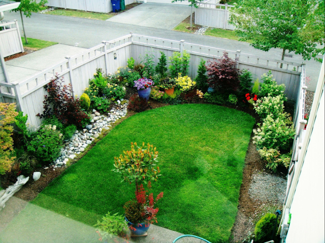 Colorful Landscaping for Urban House