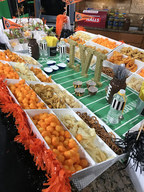 Blue Ribbon Kitchen: Super Bowl Snack Stadium