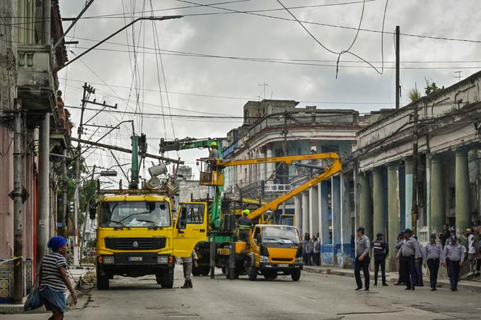 Tensión en Cuba por lenta reposición de electricidad