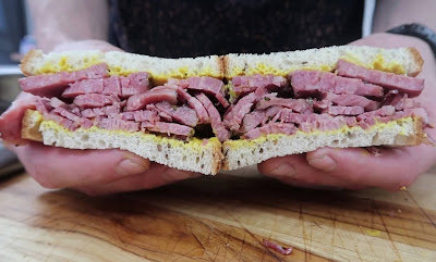 How to make Corn Beef Sandwiches