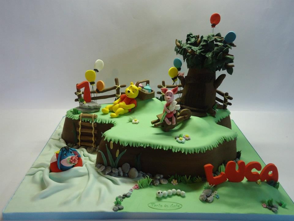 winnie the pooh cake