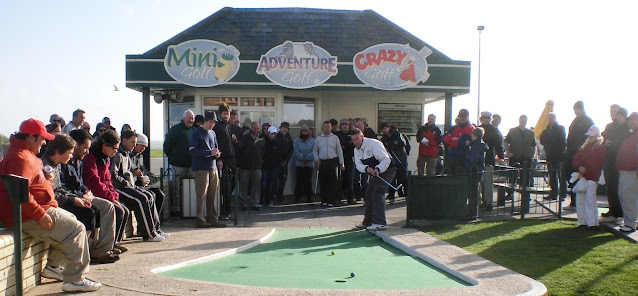 Richard Gottfried playing in the World Crazy Golf Championships