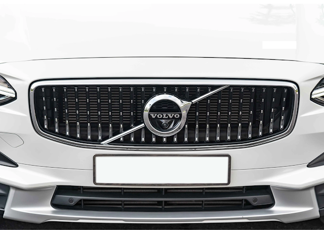 Bán xe volvo V90 2019 mới 98% xe đẹp màu trắng chính chủ