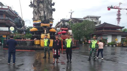 Festival Semarapura Diserbu Pengunjung