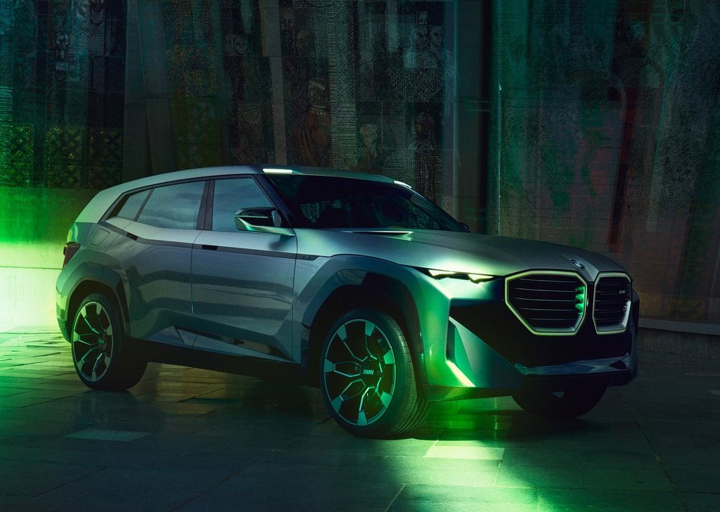 2021 BMW XM Concept